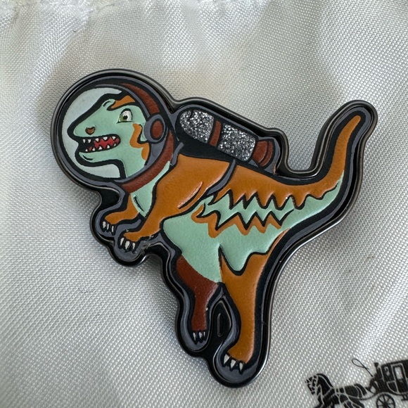 Coach Jetpack Rexy Pin and Planet Earth Pin - Genuine Leather - LIMITED EDITION - Picture 3 of 9